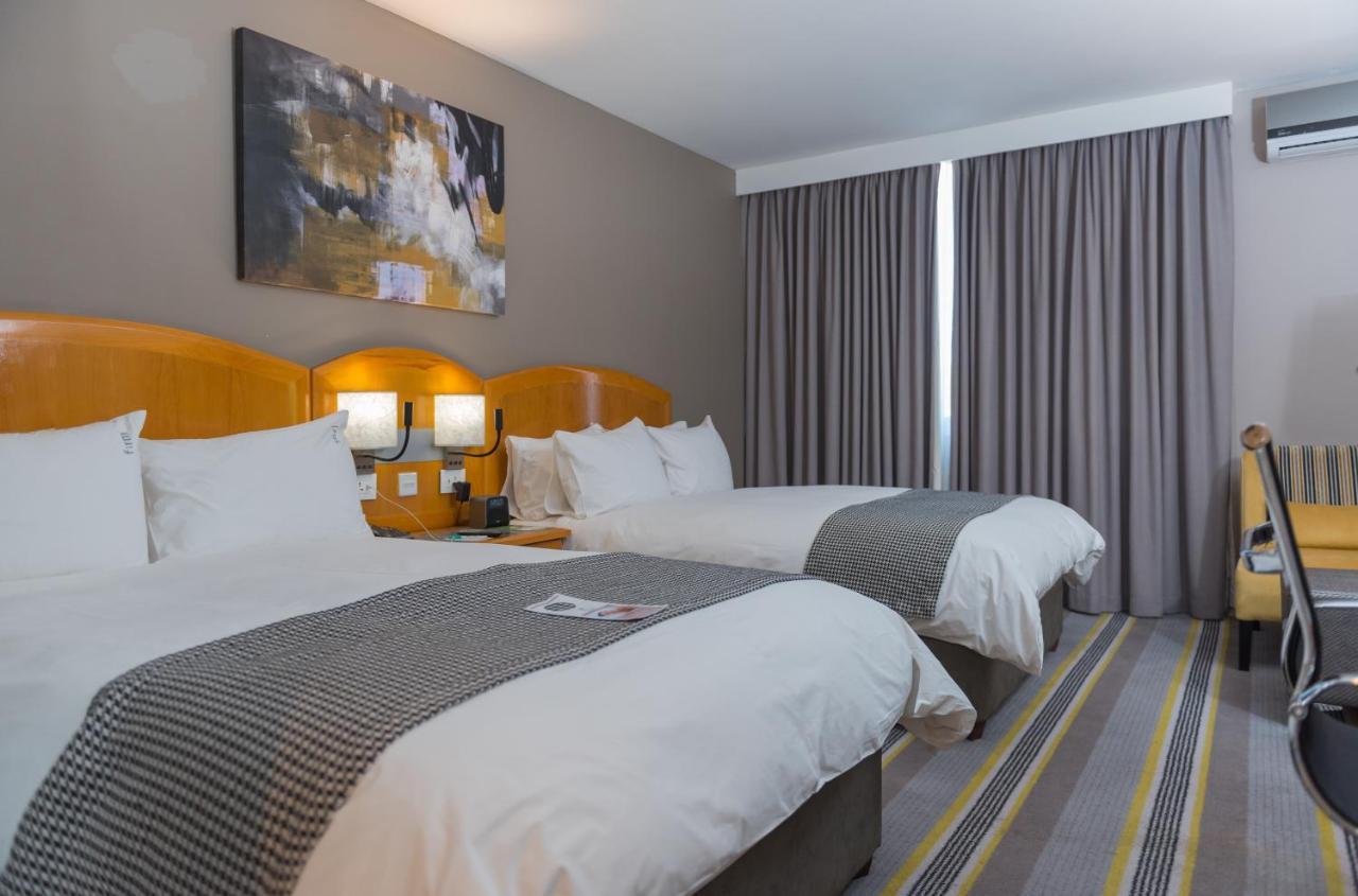 Holiday Inn - Mutare By Ihg Ngoại thất bức ảnh