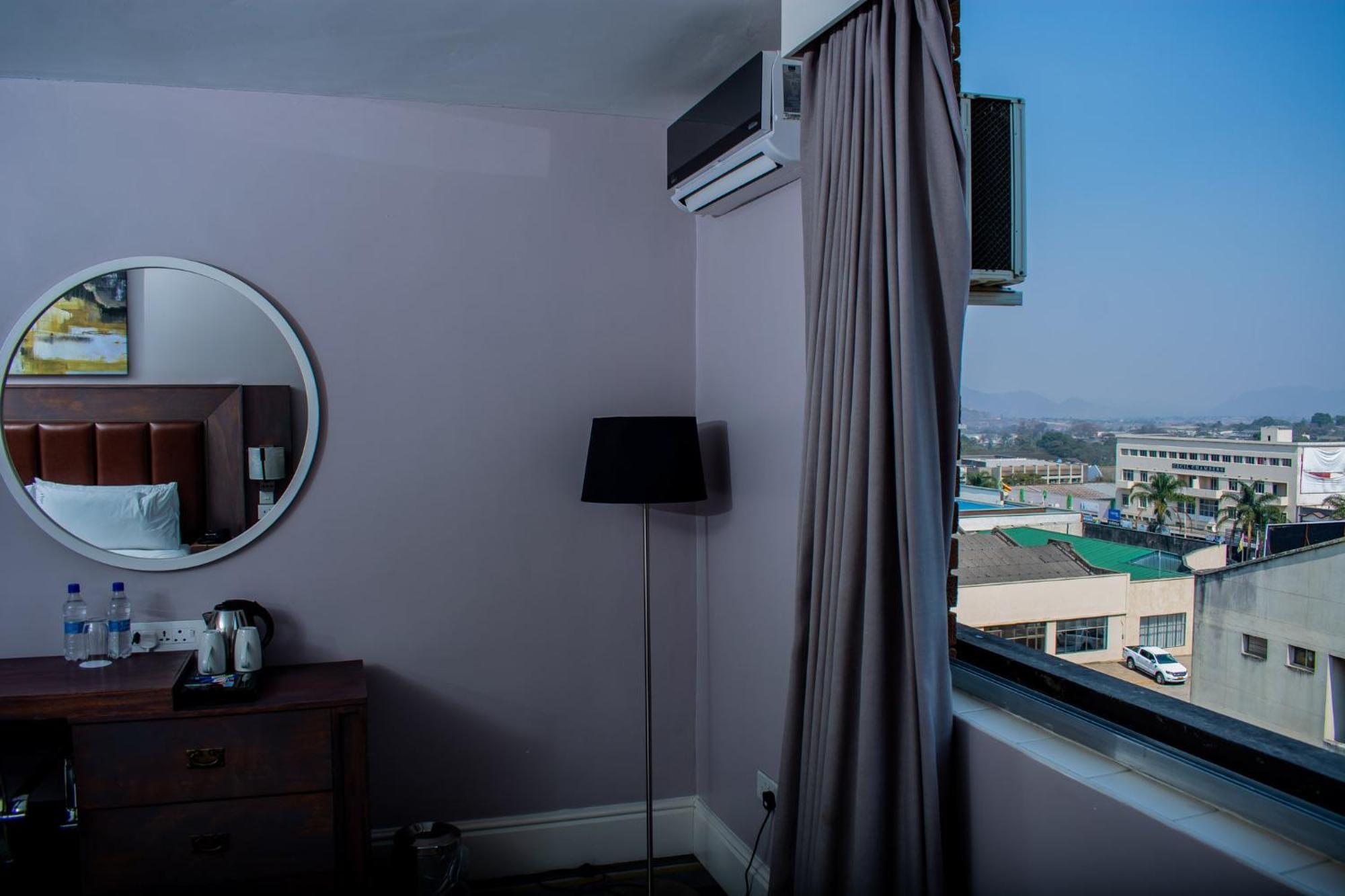 Holiday Inn - Mutare By Ihg Ngoại thất bức ảnh