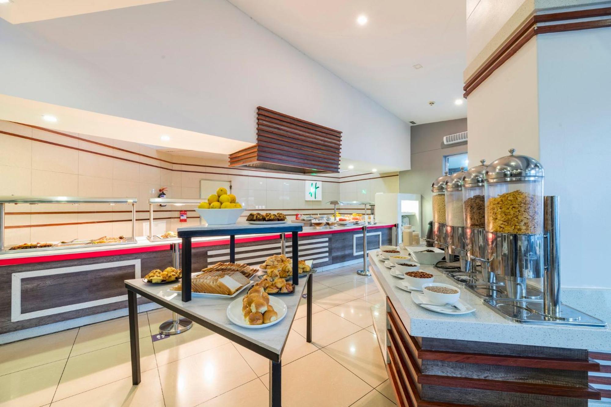 Holiday Inn - Mutare By Ihg Ngoại thất bức ảnh
